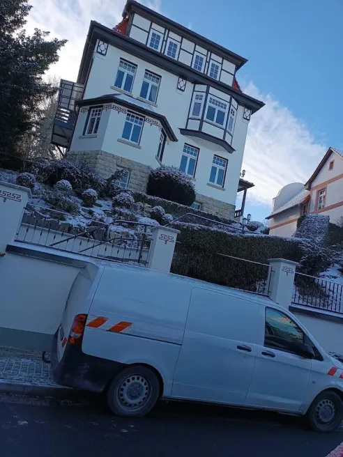 Unser Firmenfahrzeug, Seitenansicht